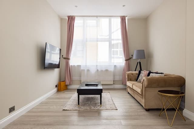 Premier Apartment