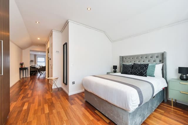 Executive Apartment