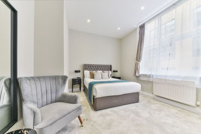Premier Apartment