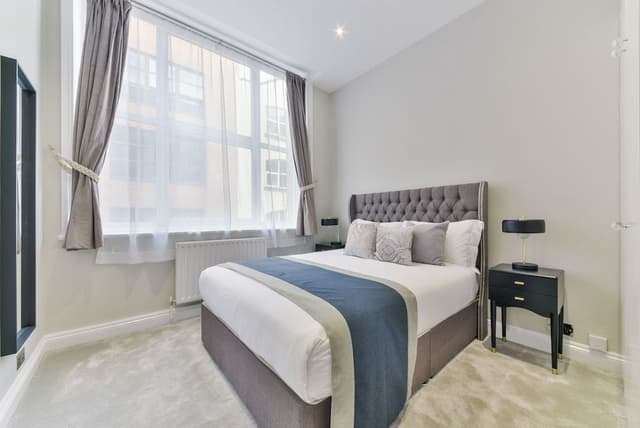 Premier Apartment