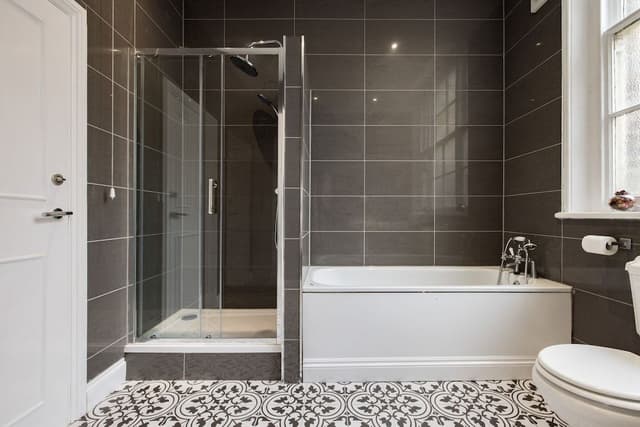 Premier Apartment