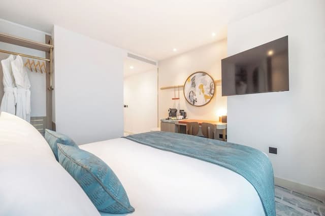 Standard Double Room, 1 King Bed