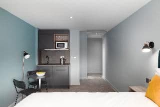 DOUBLE KING SIZE BED