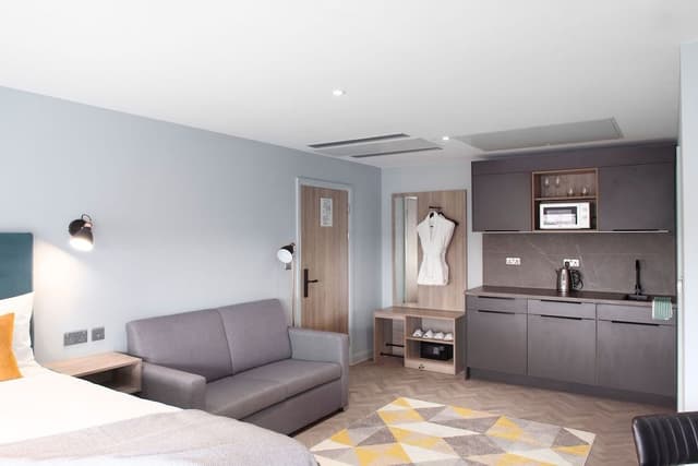 Family Studio Suite (Penthouse With Sofa)