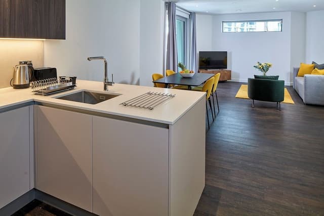 Deluxe Studio Suite, Balcony, City View