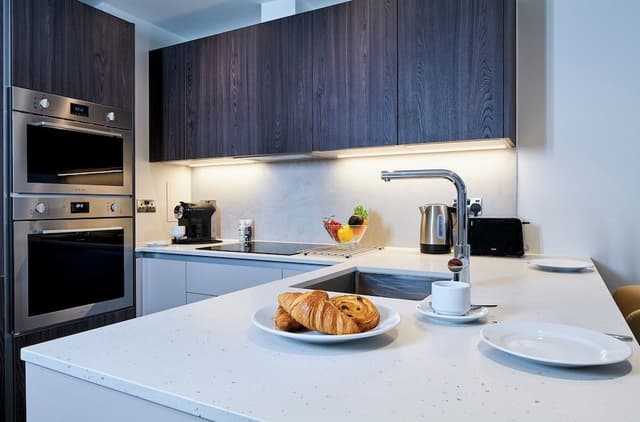 Deluxe Studio Suite, Balcony, City View