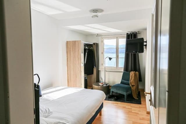 Longstay Room with shared bathroom