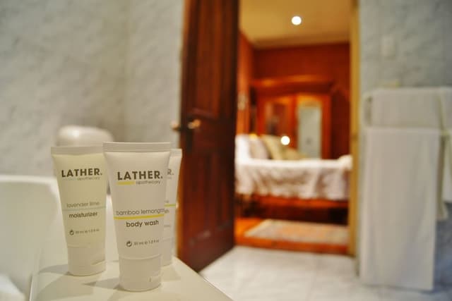 Romantic Spa Suite (Champagne) - 38a Melbourne Street