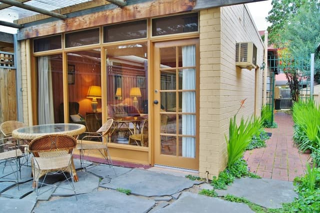 Romantic Spa Suite (Champagne) - 38a Melbourne Street