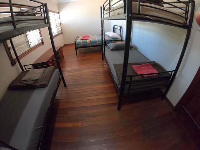 Family Room, Multiple Beds