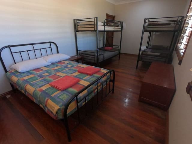 Family Room, Multiple Beds