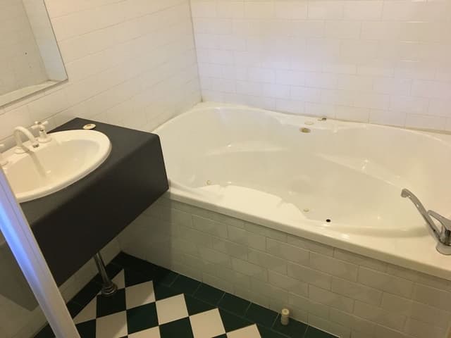 Standard Double Room, 1 Queen Bed, Bathtub