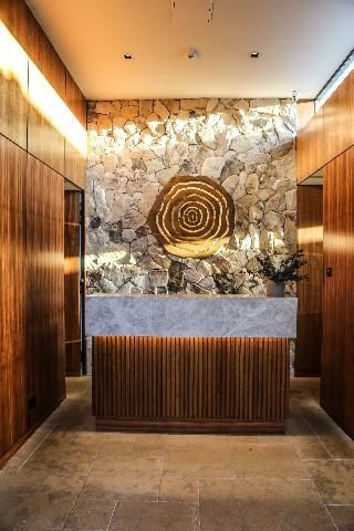 ซีโควีอา โลดจ์ (Sequoia Lodge)0