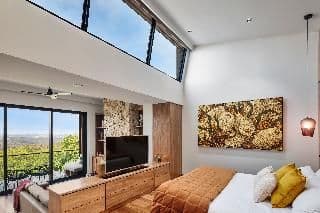 SUITE ONE BEDROOM