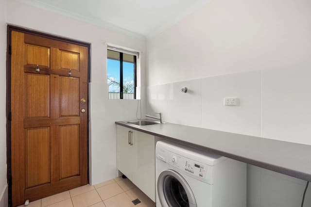 Standard House, Multiple Beds, Kitchen (Pet Friendly)