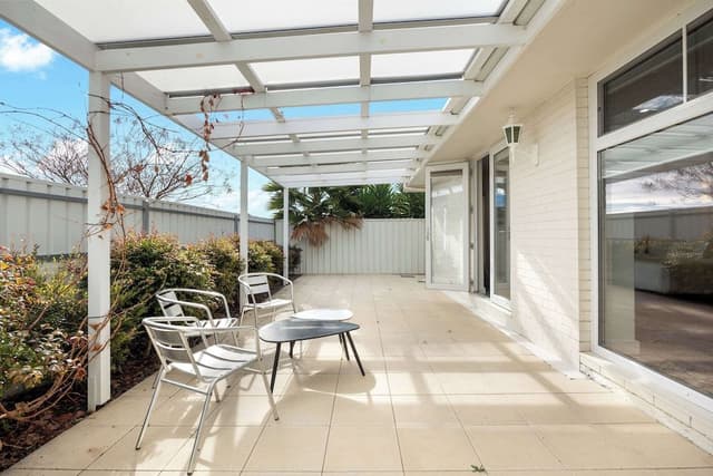 Superior Room, Multiple Beds, Kitchenette, Courtyard Area