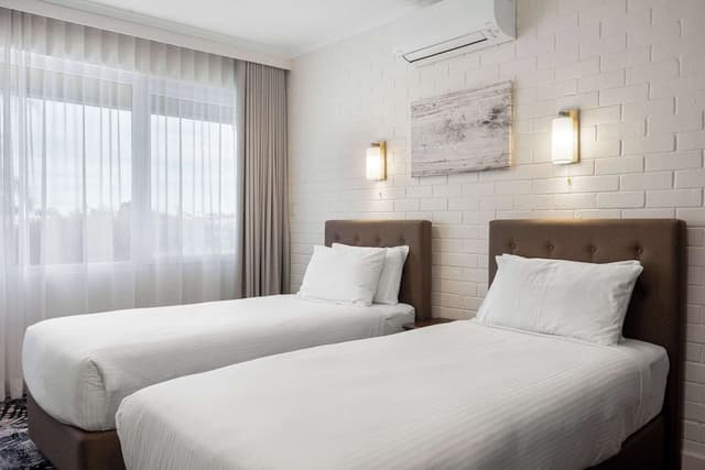 Standard Room, 2 Twin Beds, Garden View