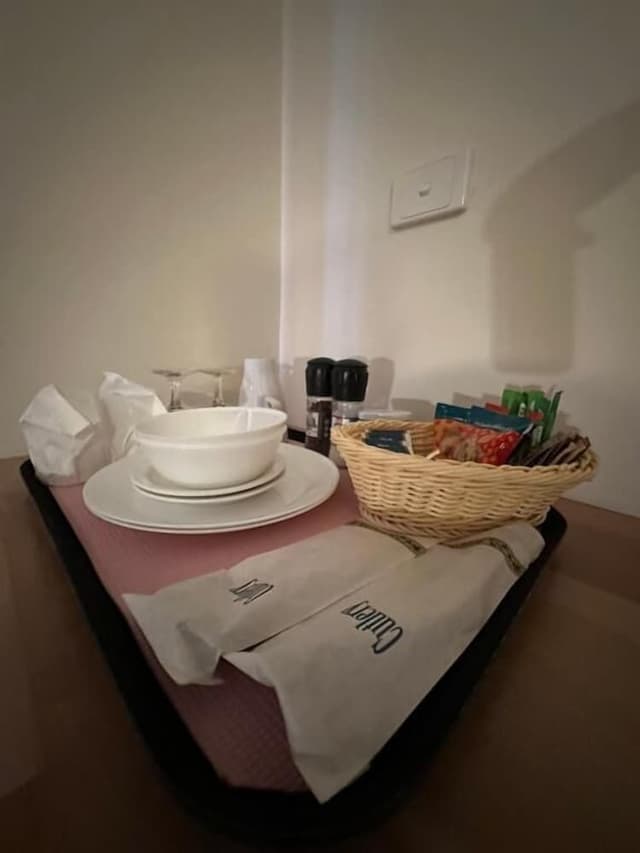 Classic Room, 1 King Bed, Ensuite