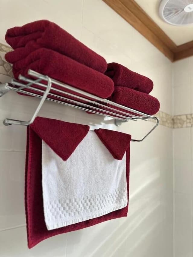 Deluxe Room, 1 King Bed, Jetted Tub, Garden View