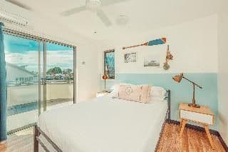 DOUBLE SUPERIOR QUEEN BED