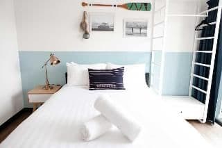 DOUBLE SUPERIOR QUEEN BED