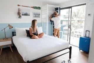 DOUBLE SUPERIOR QUEEN BED