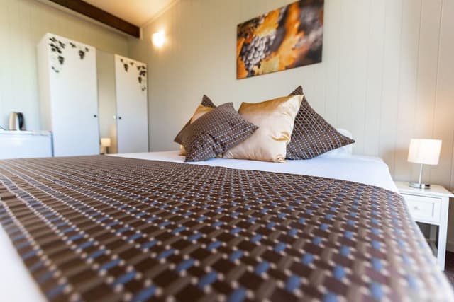 Luxury Double Room, 1 King Bed, Lake View