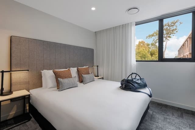 Superior One Bedroom Apartment with Balcony