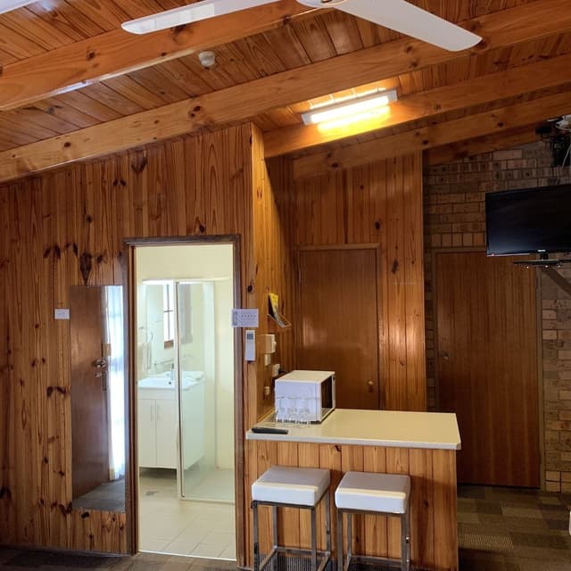 Superior Room, Multiple Beds (Queen & Single)