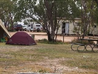 ไลท์นิง ริดจ์ เอาต์แบ็ค รีสอร์ท แอนด์ แคร์แรแวน ปาร์ค (Lightning Ridge Outback Resort & Caravan Park)4