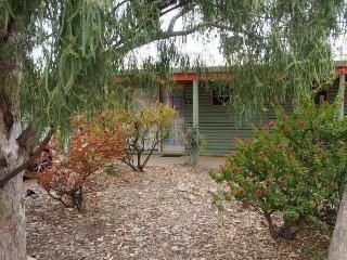 ไลท์นิง ริดจ์ เอาต์แบ็ค รีสอร์ท แอนด์ แคร์แรแวน ปาร์ค (Lightning Ridge Outback Resort & Caravan Park)1