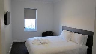 Queens Head Hotel3
