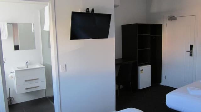 Double Bed Plus Single Bed Room