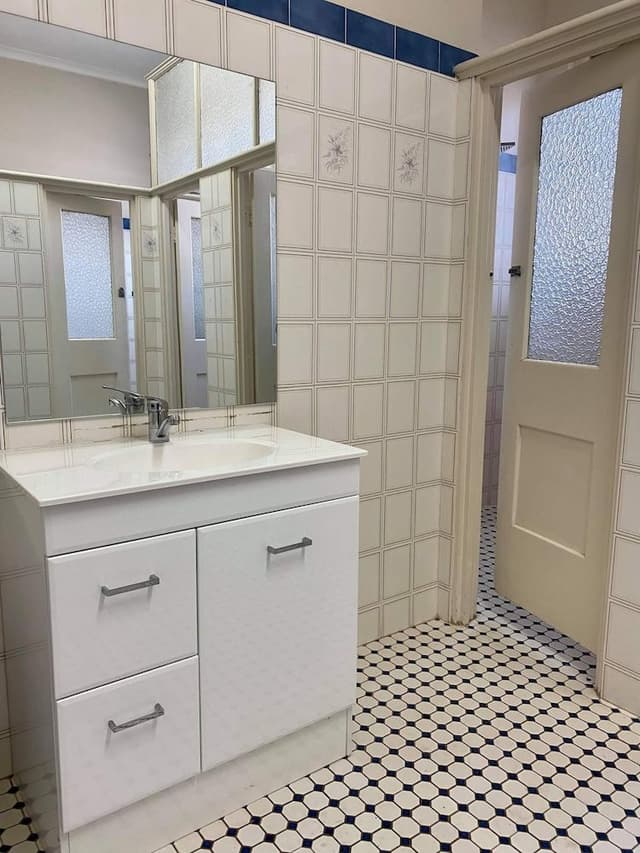 Superior Double Room, Shared Bathroom