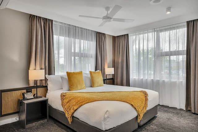 Premier King Suite