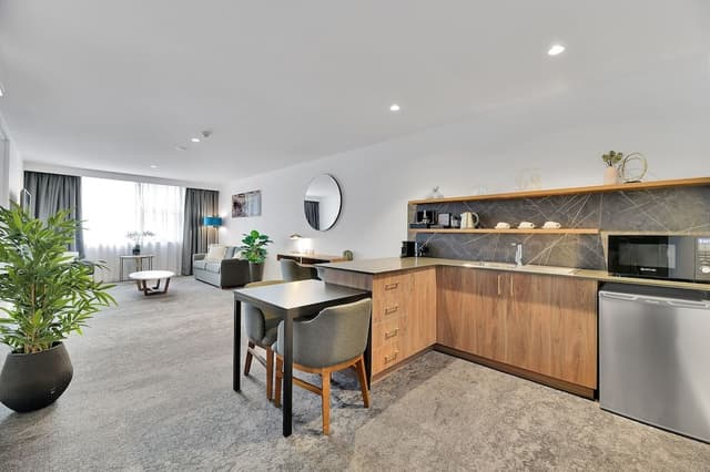 Executive King Suite