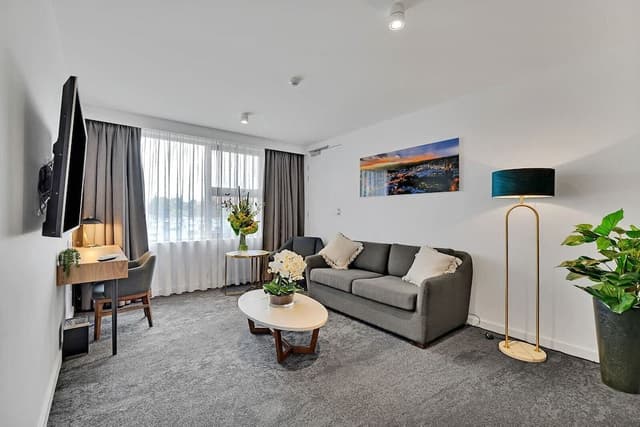 Executive King Suite