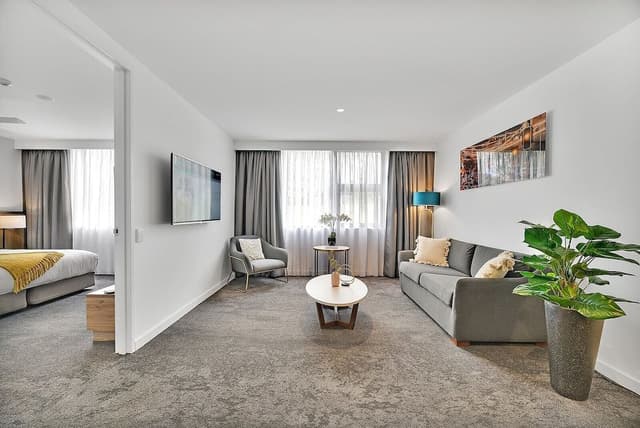Executive King Suite