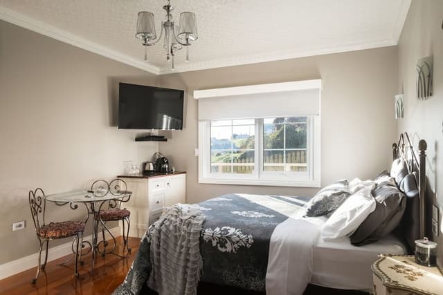 Deluxe Double Room, 1 King Bed, Non Smoking, City View