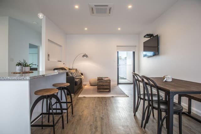 One Bedroom Apartment