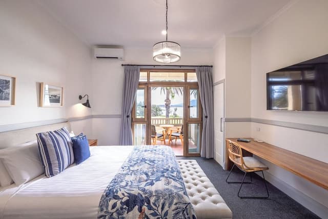 Ocean View King Suite (Hotel)