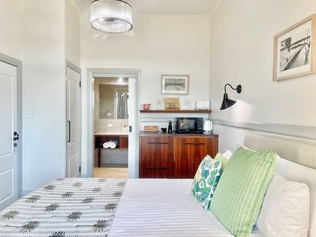 Ocean View Queen (Hotel)
