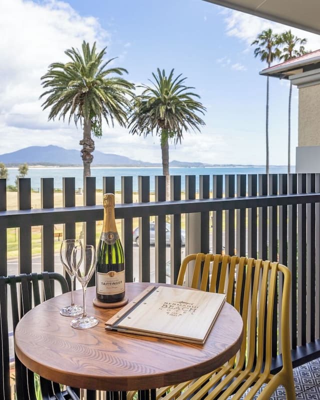 Ocean View King (Motel)