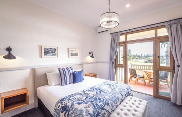 Ocean View King Suite (Hotel)