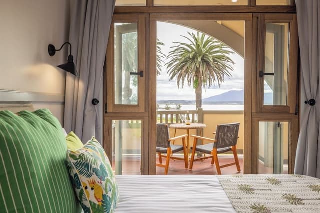 Ocean View Queen (Hotel)