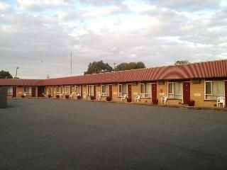 Century Motor Inn2