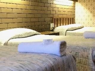 Century Motor Inn1