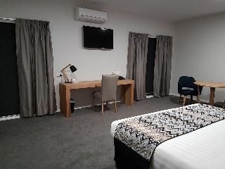 Euston Motel1