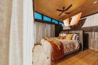 VILLA DELUXE QUEEN BED