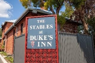 Dukes Inn Northam1